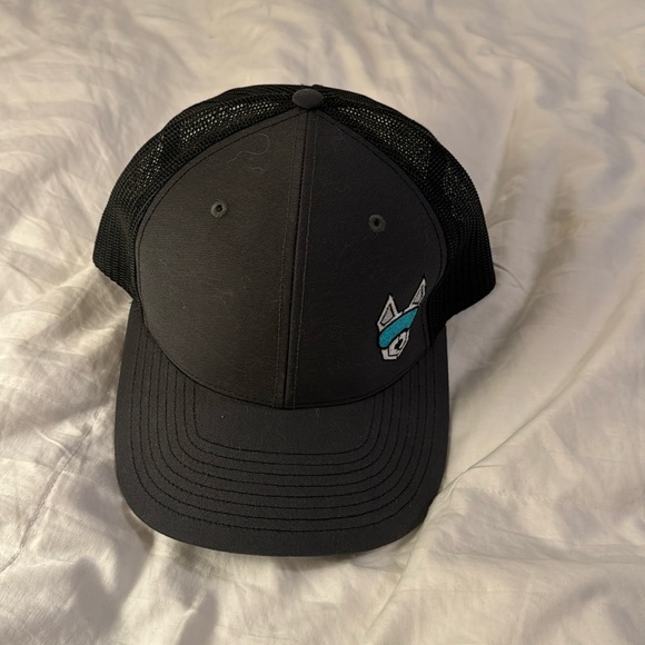 Rex Specs Hat - Picture 1 of 2